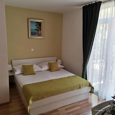 아파트 Pavlinovic *