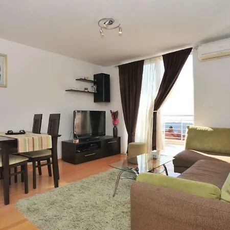 Pavlinovic * 마카르스카