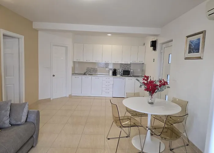 Apartament Pavlinovic *