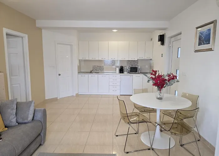 Apartament Pavlinovic *