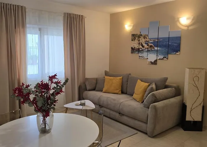 Pavlinovic * Makarska