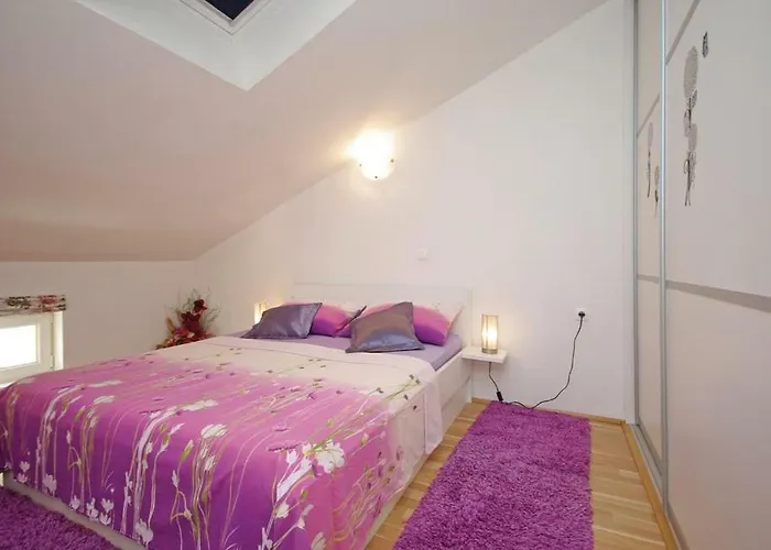 Apartament Pavlinovic *