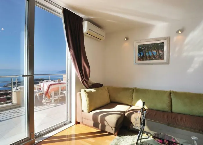 Pavlinovic Apartament *