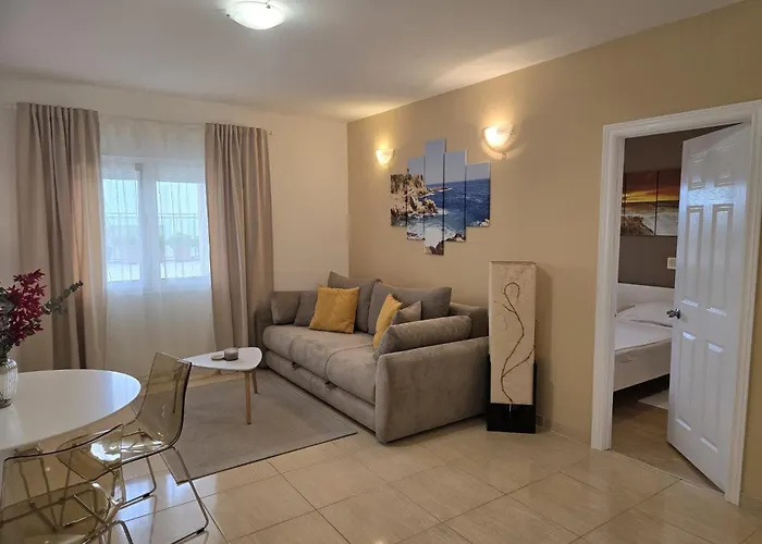 Pavlinovic * Makarska