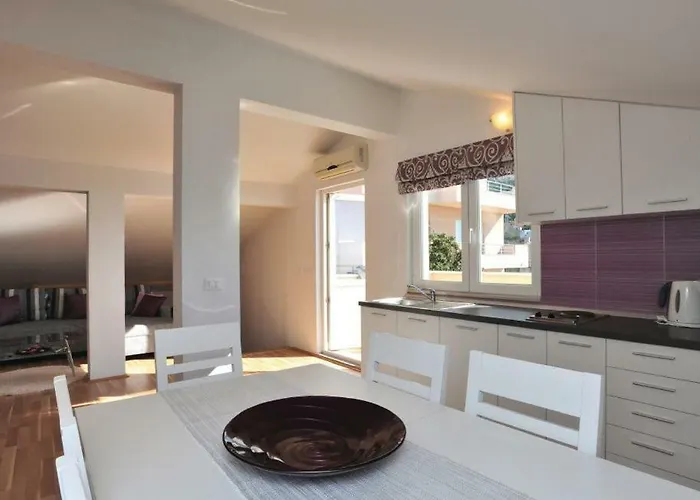 Pavlinovic Apartment